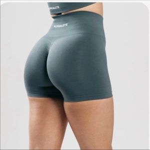 NWT alphalete amplify shorts